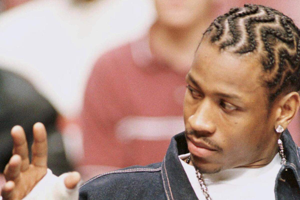 Basketball-Star Allen Iverson war die "Antwort" ("The Answer") auf die vielen Probleme, die sein erster Klub, die Philadelphia 76ers vor seiner Zeit hatten. Der nunmehrige Besiktas-Spieler hört aber auch auf die Kosenamen "A.I." und "Bubba Chuck"