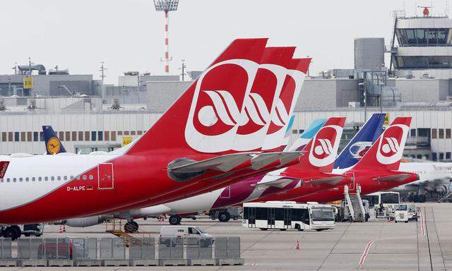 Wieder fallen bei Air Berlin zahlreiche Flüge aus