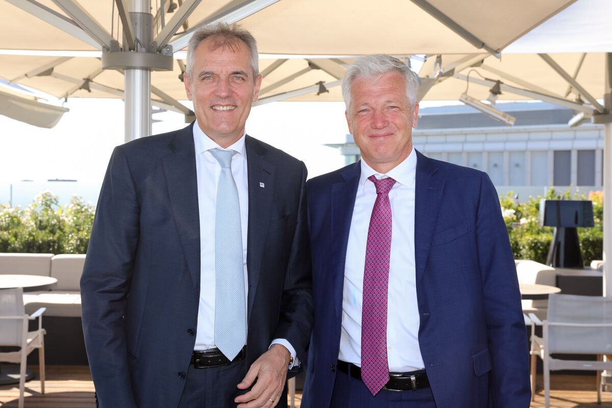 Rainer Seele, Vorstandsvorsitzender OMV und Helmut Kern, Aufsichtsratvorsitzender ÖBAG
