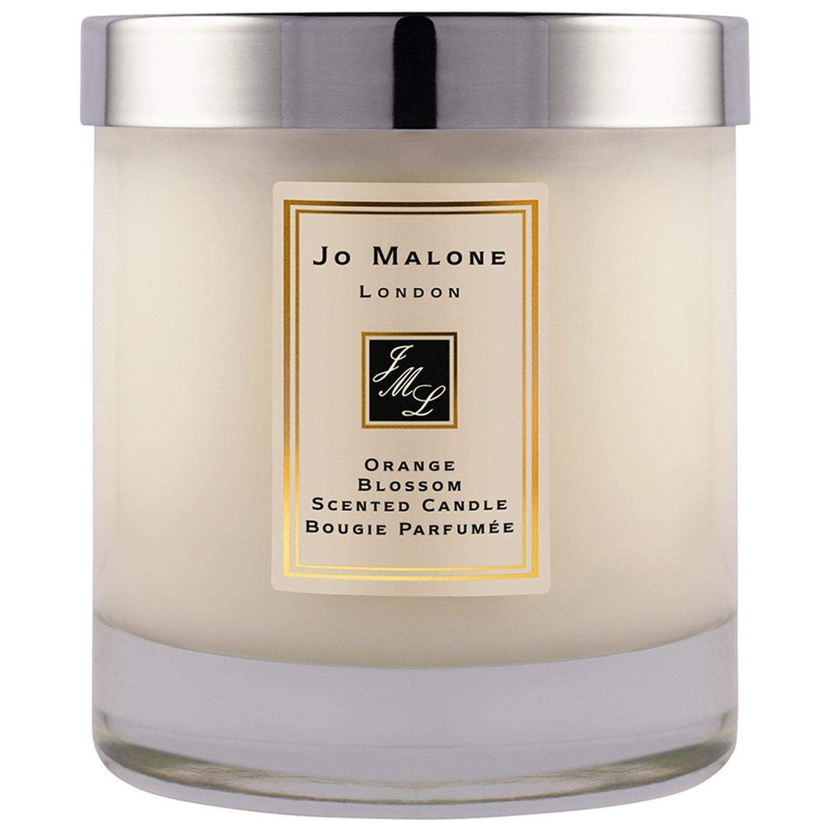 Wem das Schenken von Parfum zu heikel ist, der kann auch auf eine Duftkerze setzen. Wie wäre es mit Orange Blossom von Jo Malone? Erhältlich bei Douglas House of Beauty, 53,95 Euro.