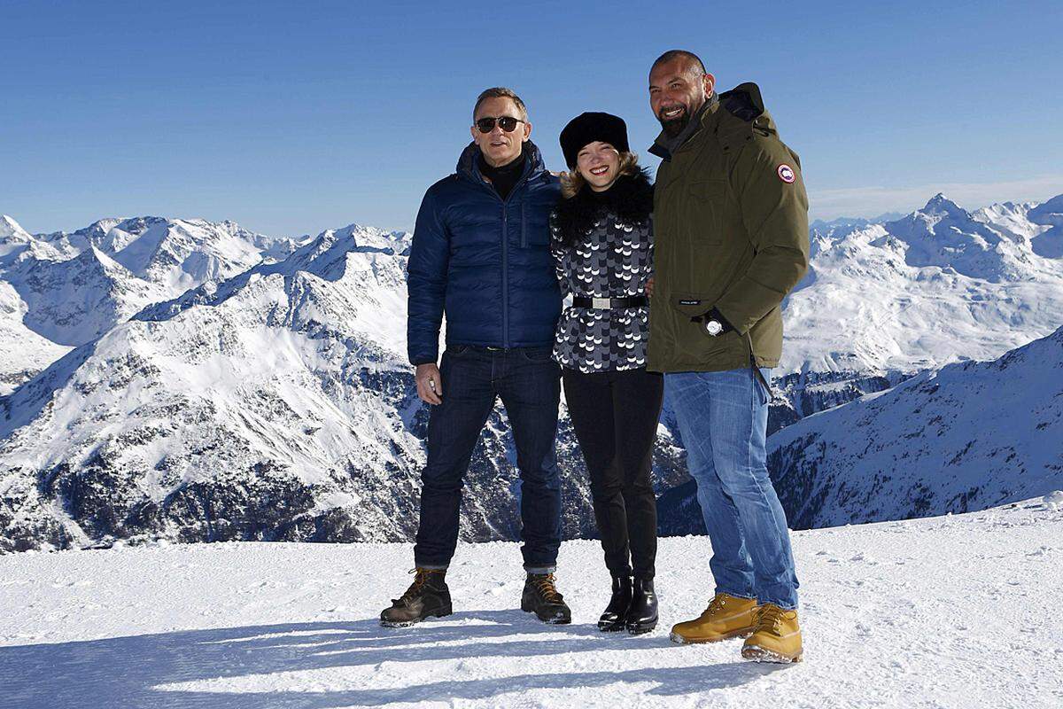 Im Herbst folgt dann "Spectre". Der 24. Bond-Film soll am 5. November in die österreichischen Kinos kommen.Im Bild: Daniel Craug, Seydoux and Dave Bautista posieren bei den Dreharbeiten zu "Spectre"