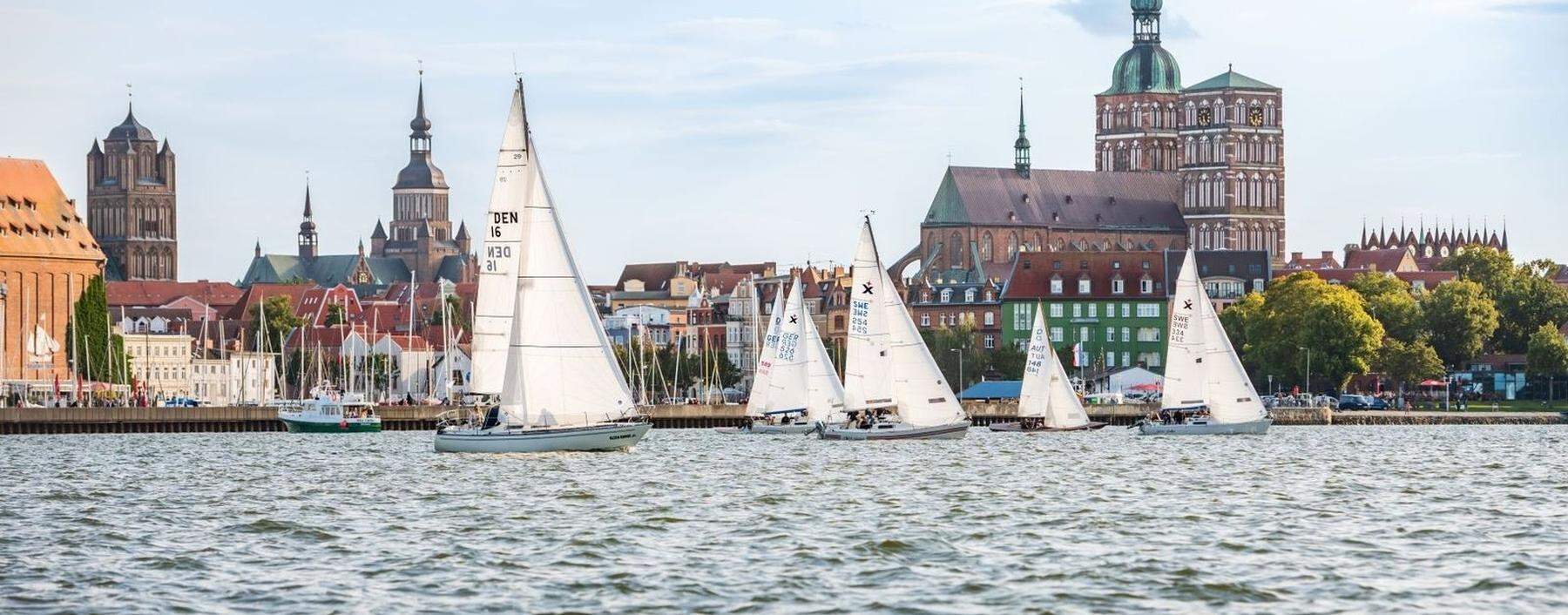Lange Seefahrtstradition prägt Stralsund, die ehemalige Hansestadt.