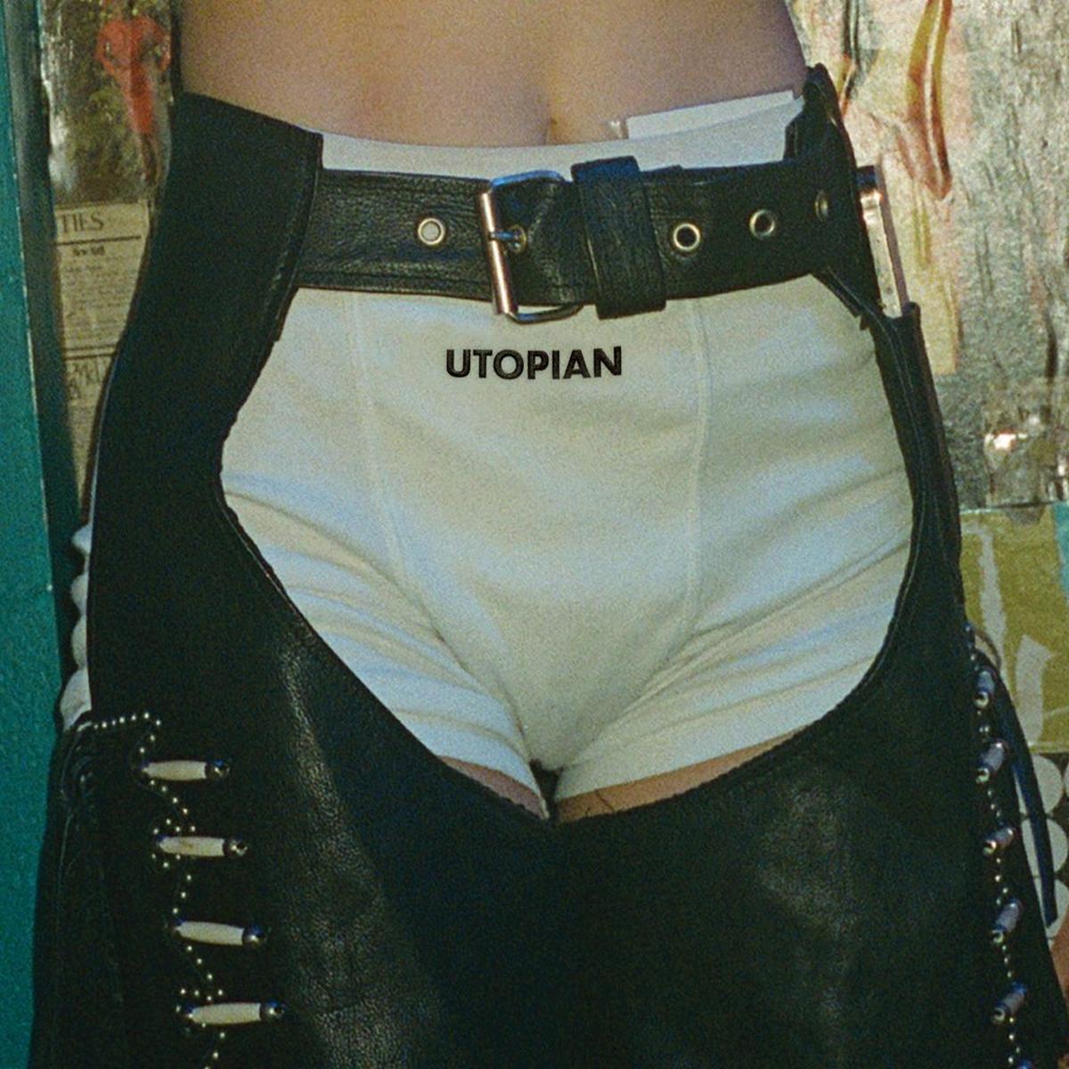 Das Cover von „Utopian“