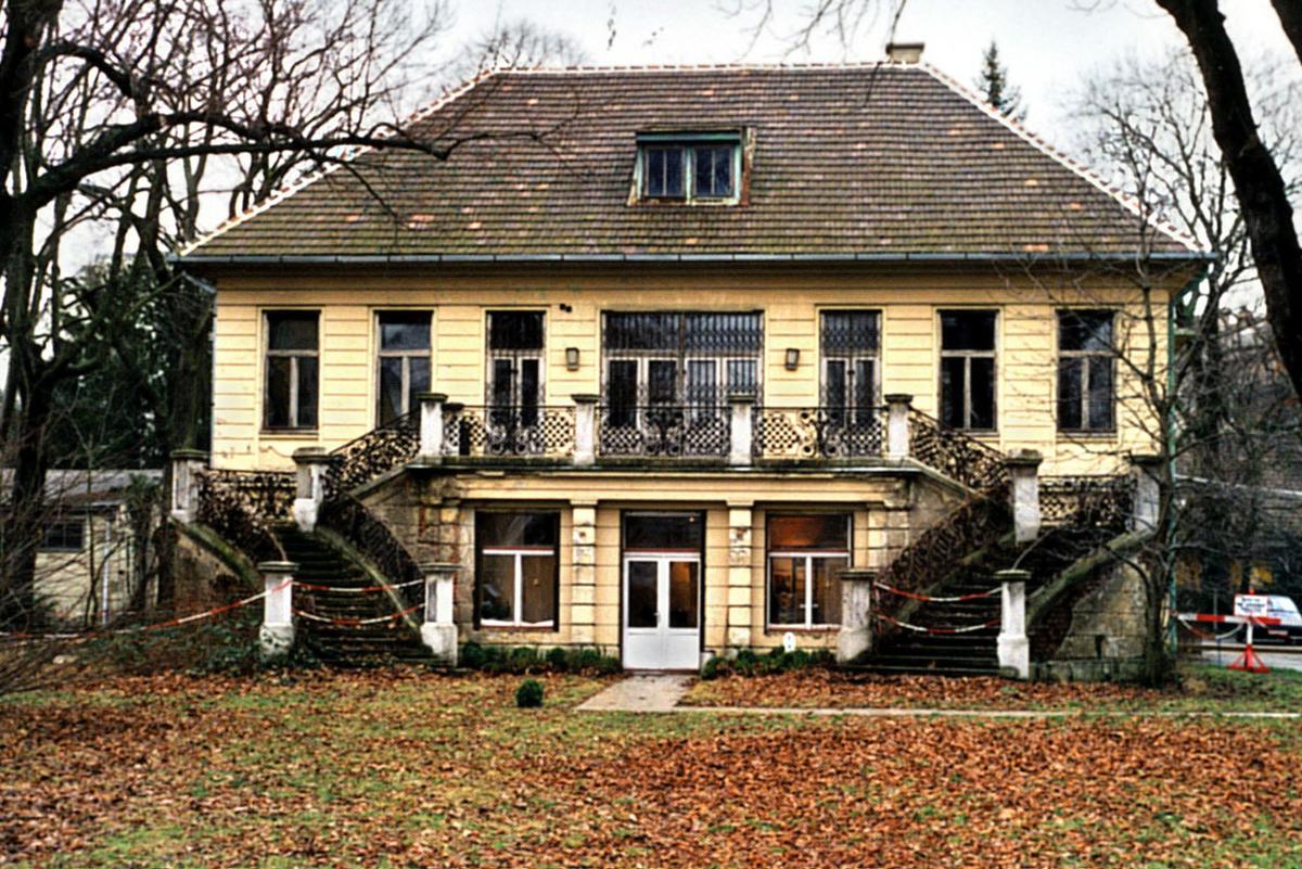 KlimtVilla