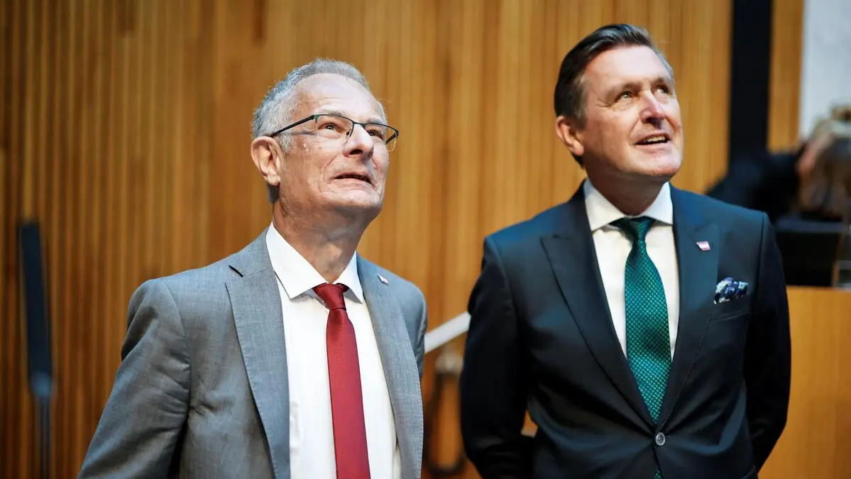 Two Social Democratic ministers reshuffle their personnel