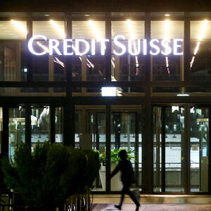 Die mit einer tiefen Vertrauenskrise kämpfenden Credit Suisse ergreift "entschlossene Maßnahmen", um ihre Liquidität zu stärken. 