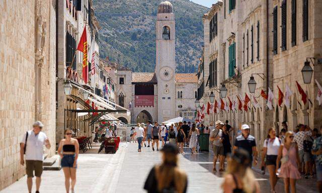 Veränderung. Die Flut an Kreuzfahrtpassagieren, die sich über Ziele wie Dubrovnik ergoss, wurde zunehmend zum Problem. Kommt ein Umdenken für die Zeit post coronam?