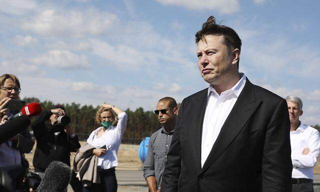 Elon Musk beim ersten Richtfest auf der Baustelle der Tesla Gigafactory Berlin-Brandenburg. Gruenheide, 03.09.2020 *** E