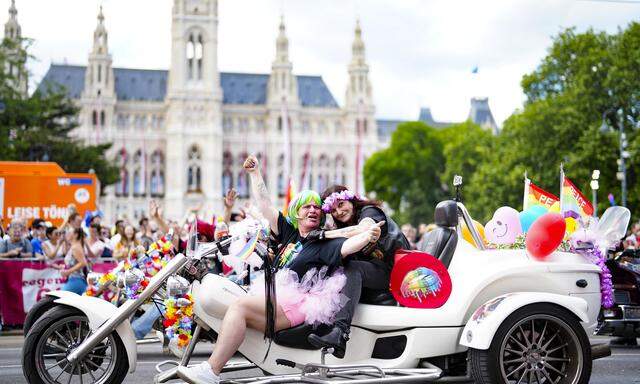 Die Regenbogenparade in Wien war dem Risiko eines islamistischen Anschlags ausgesetzt. 