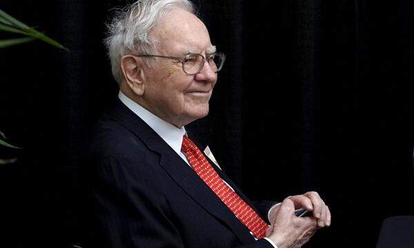 Warren Buffett ist mit einem Vermögen von 118 Milliarden Dollar der sechstreichste Mensch der Welt. 