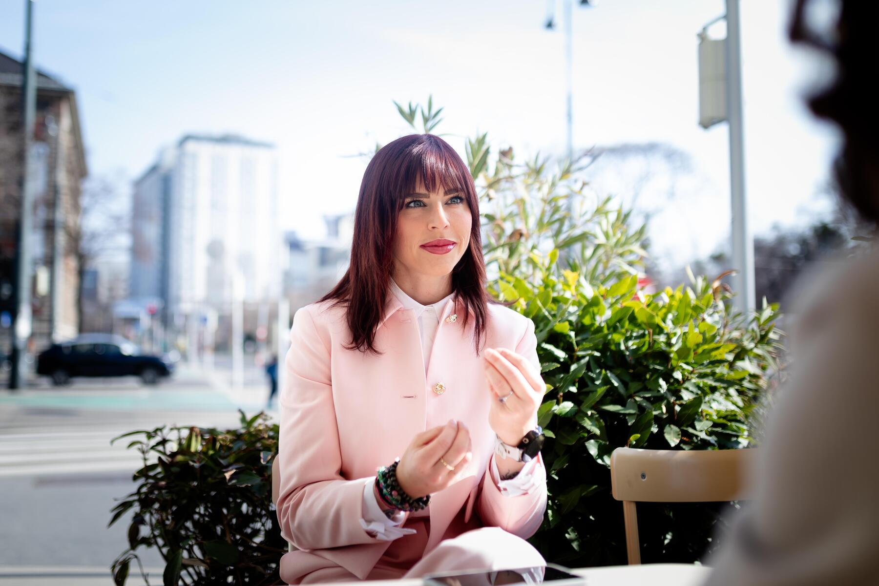 Geboren von einer Leihmutter: „Zum bestellten Baby gibt es eine Gratis-Safari dazu“  [premium]