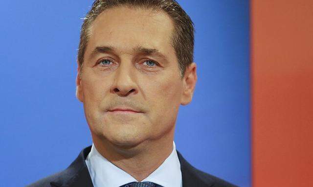 FPOe party leader Strache attends TV debate between presidential candidates Hofer and Van der Bellen in Vienna