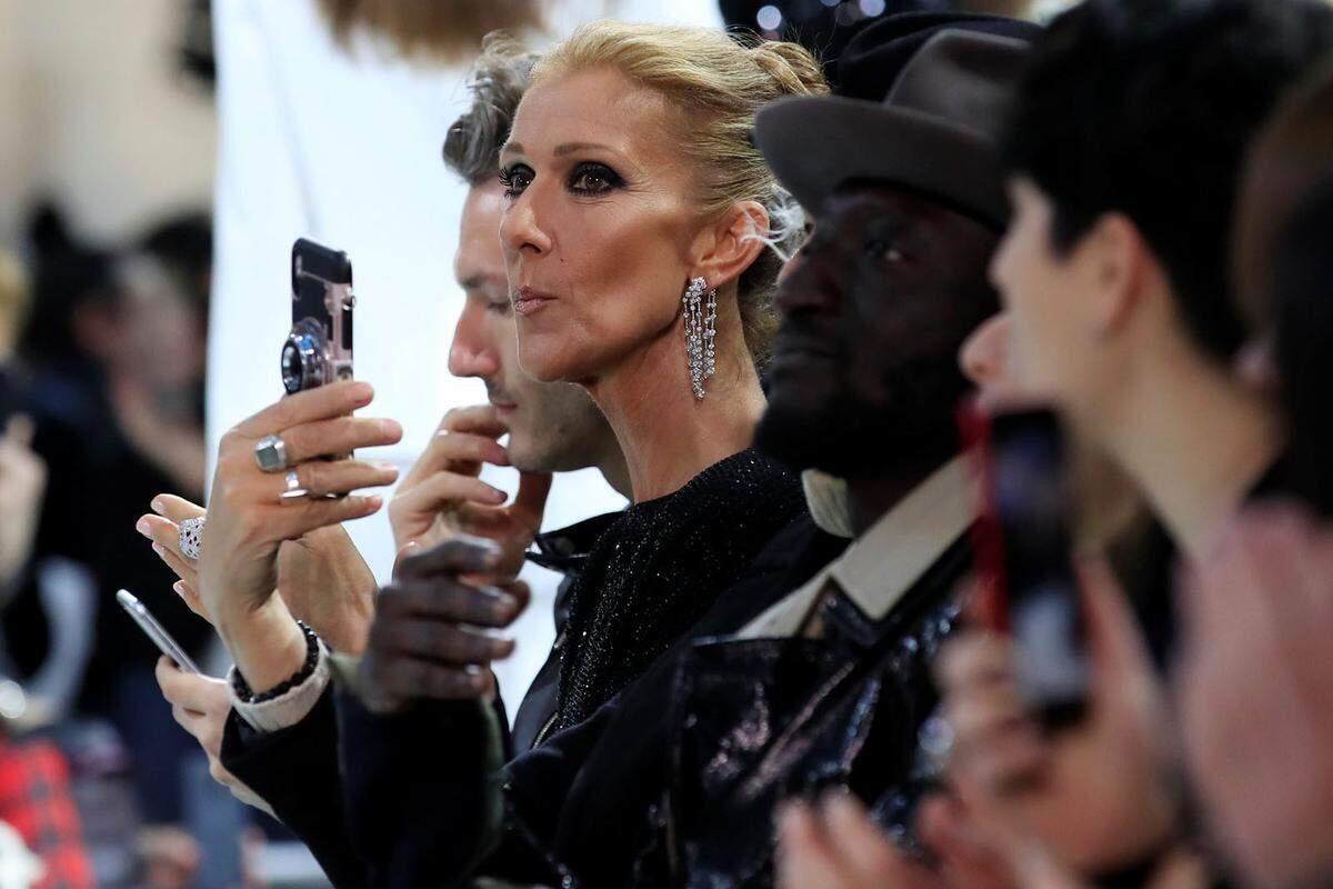 Sängerin Celine Dion stand bei der Show von Alexandre Vauthier fast so sehr im Mittelpunkt wie die neuen Entwürfe des Designers.