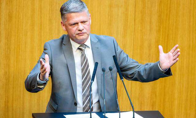 Andreas Hanger (ÖVP) brachte im Nationalrat einen U-Ausschuss gegen „rot-blauen Machtmissbrauch“ auf den Weg.