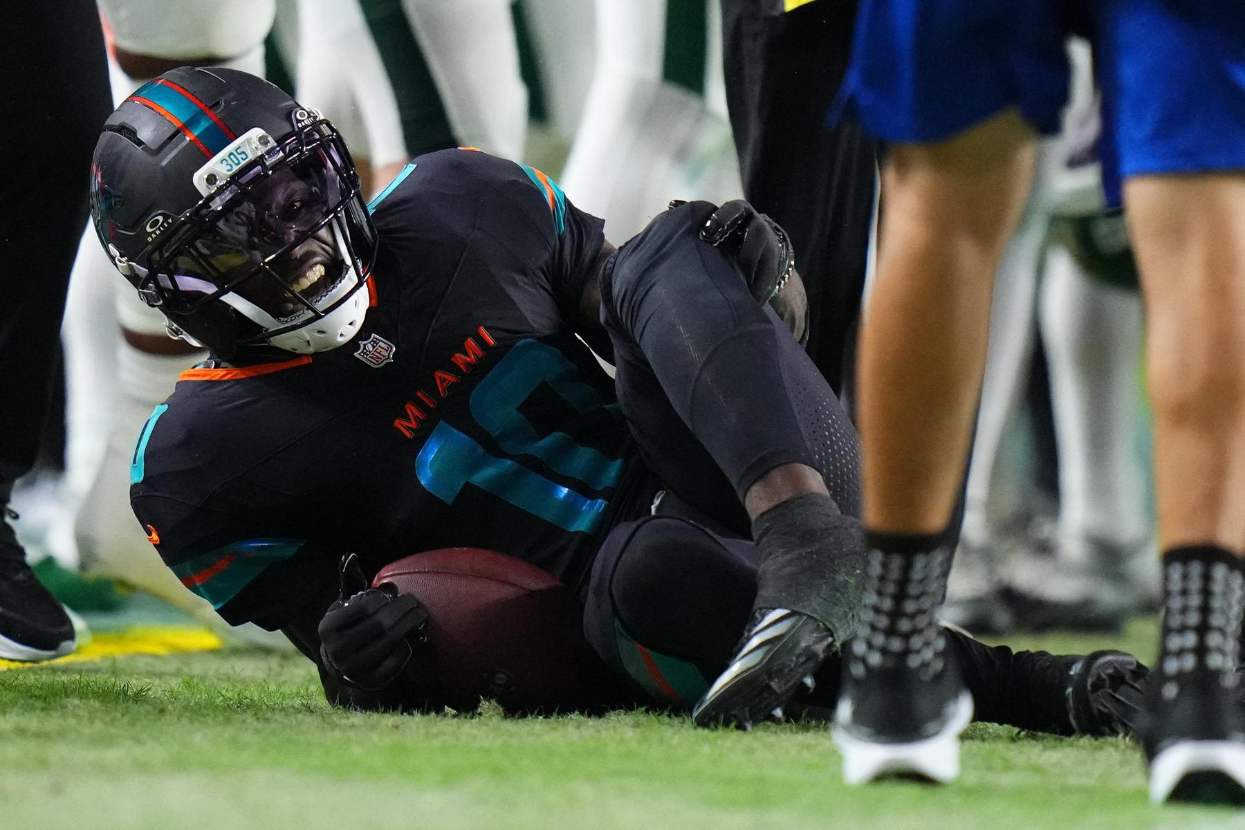 Horrorverletzung in der NFL: Miami Dolphins verlieren Starspieler Tyreek Hill