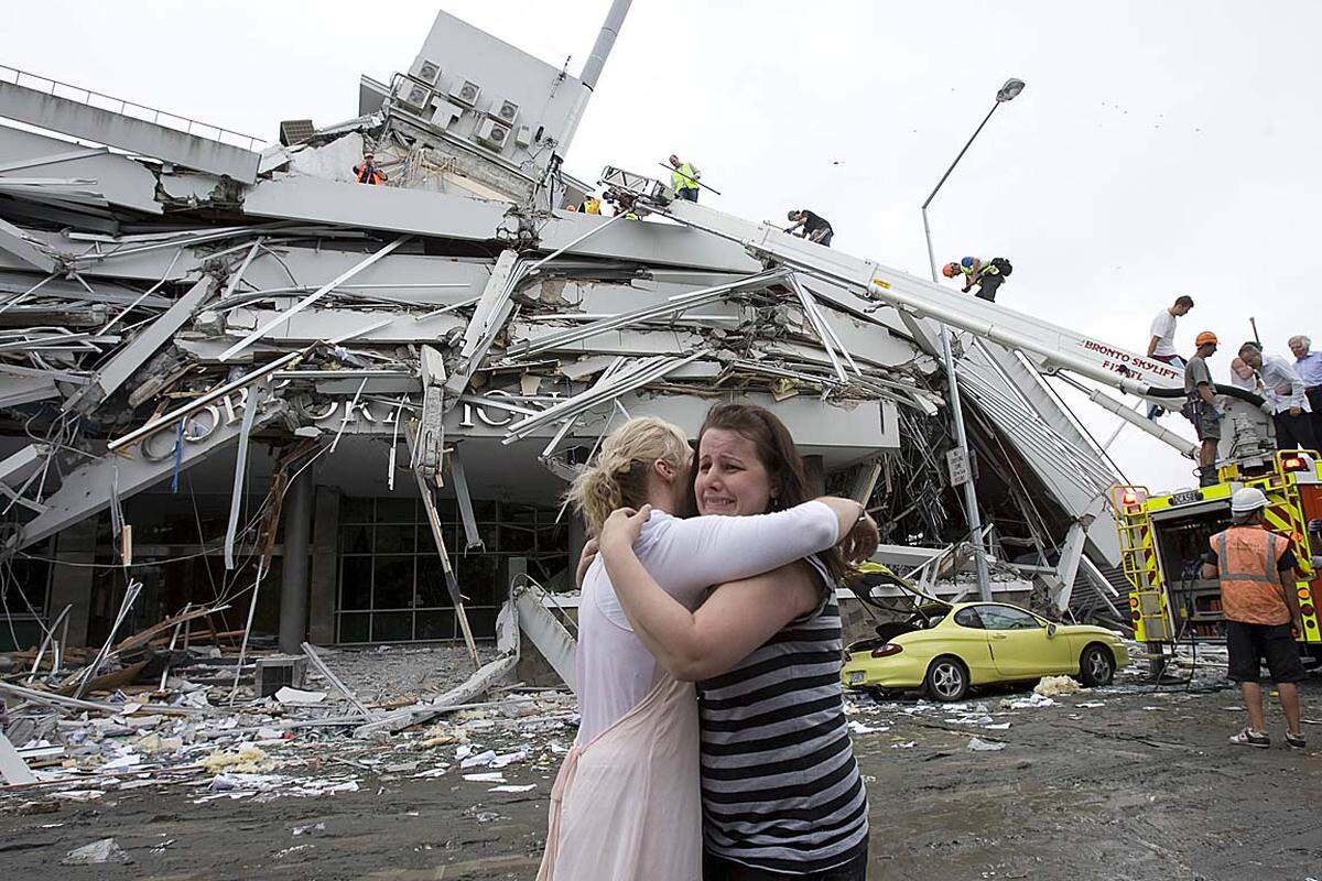 Das Beben der Stärke 6,3 hat am Dienstag die zweitgrößte neuseeländische Stadt Christchurch erschüttert. Mindestens 65 Menschen kamen ums Leben.