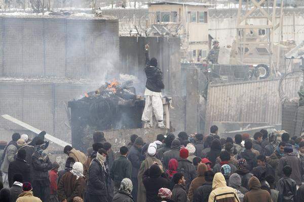 Am Vortag hatten sich 3000 Demonstranten vor dem US-Stützpunkt in Bagram versammelt.