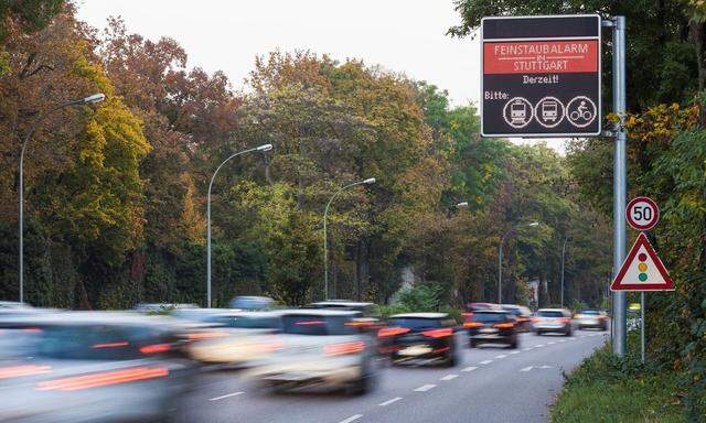 Feinstaub-Alarm in Stuttgart: Die Stadt plant Fahrverbote für ältere Dieselautos.