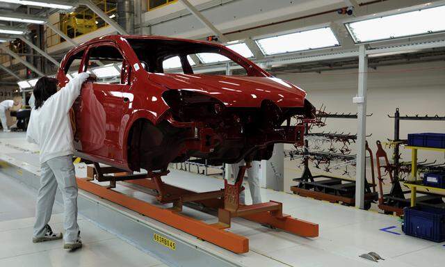  Volkswagenwerk in Bratislava. Auch Porsche lässt in der Slowakei ein Chassis bauen.