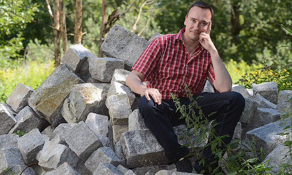 INTERVIEW: AUTOR H�NDL