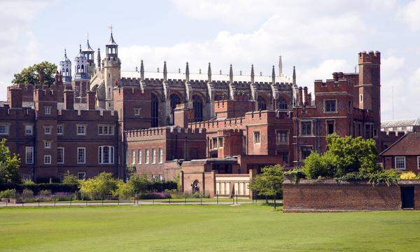 Östlich der Hauptstadt London gelegen liegt die Region Berkshire, Buckinghamshire und Oxfordshire mit 97,67 Punkten mit Utrecht gleichauf. In der Region befindet sich der Standort der berühmten Pferderennbahn Ascot sowie das berühmte Eton College.