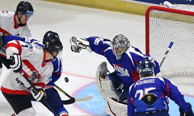 EISHOCKEY - IIHF WM 2014, AUT vs KOR