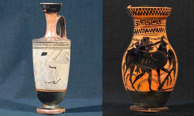Vasen erzählen Geschichten. Rechts bändigt Herakles den kretischen Stier.