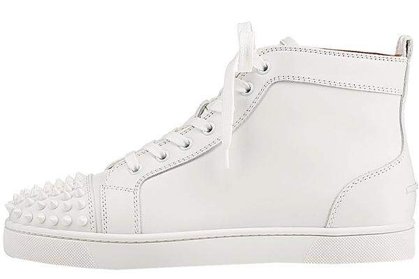 Christian Louboutin, 745 Euro.