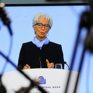 28.10.2021, Frankfurt am Main, DEU, Pressekonferenz der Europaeischen Zentralbank. Christine Lagarde, Praesidentin der E