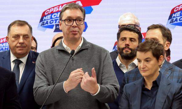   In Serbien reklamiert die regierende Serbische Fortschrittspartei (SNS) von Präsident Alexander Vučić den Sieg für sich.