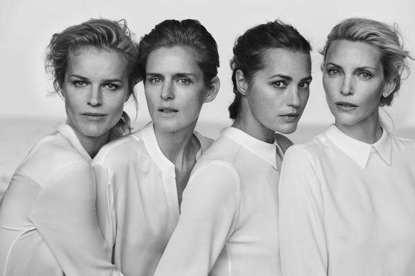 Die Supermodels der 1990er-Jahre sind eben zeitlose Schönheiten. Das beweist auch die "New Normal"-Kampagne von Giorgio Armani, die Anfang 2016 lanciert wurde. Für diese wurden Eva Herzigova (damals 42), Stella Tennant (damals 45), Yasmin Le Bon (damals 51) und Nadja Auermann (damals 44) engagiert und von Peter Lindbergh fotografiert.