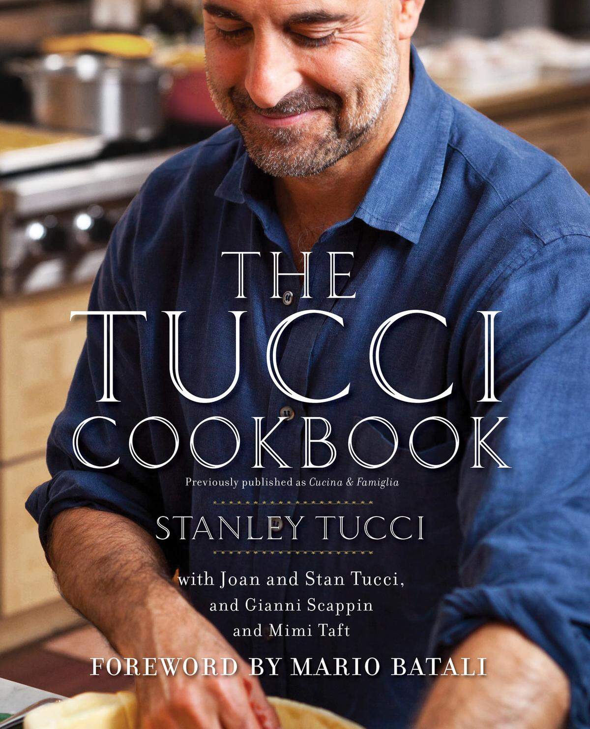An der Seite von Meryl Streep überließ Stanley Tucci in „Julie &amp; Julia“ noch seiner Filmfrau die Kochbuchautoren-Karriere. Abseits vom Filmset brachte der passionierte Koch seine Favoriten aus der italienischen Küche in seinem Werk „Tucci Cookbook“ zu Papier.