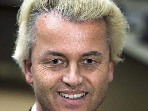 Geert Wilders eignet sich nicht für den Hintergrund. Der niederländische Rechtspopulist steht zu gerne im Rampenlicht. Für seinen Feldzug gegen den Islam in Europa ist ihm dabei jede Bühne recht - ob im Parlament oder vor Gericht. Doch bei der EU-Wahl setzte es für Wilders und seine Partei eine schwere Niederlage. Ein Kurzporträt.