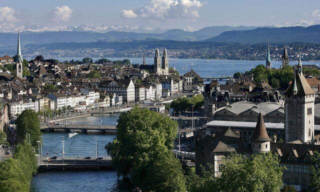 Zürich führt das Ranking als teuerste Stadt der Welt an.
