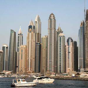 Wolkenkratzer in Dubai. Die Vereinigten Arabischen Emirate wurden seit 2022 zum Eldorado für reiche Russen.