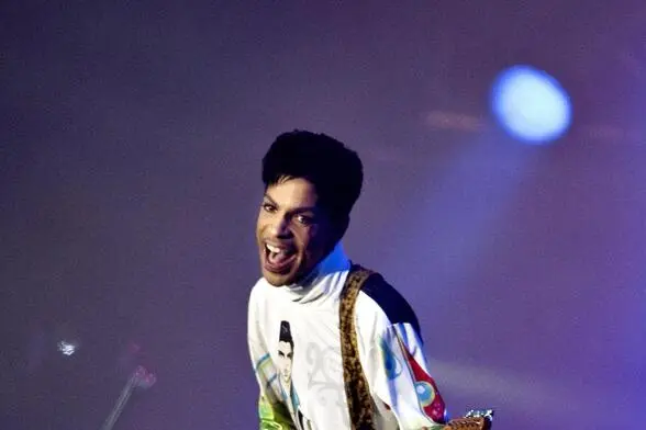 Prince im Jahr 2010. Ein neues Album enthüllt Raritäten aus dem Nachlass. 