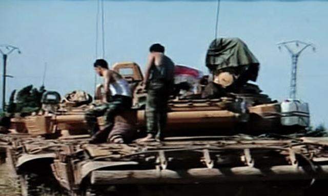 Syrien: Panzereinheiten stürmen Hama - dutzende Tote