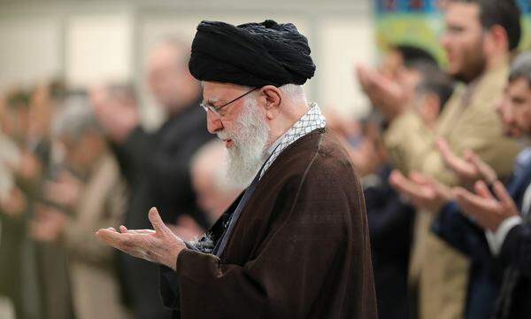 Irans Oberster Religiöser Führer, Ayatollah Ali Khamenei, hat Israel mit einem Angriff gedroht.