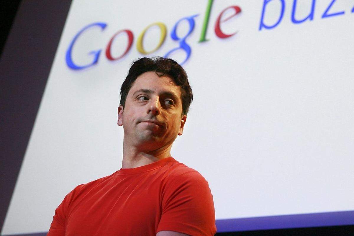 Der 44-jährige Mitbegründer der Suchmaschine Google und zählt zu den erfolgreichsten Internetmilliardären der Welt. Dass der Konzern mittlerweile Alphabet heißt, hat Sergey Brin nicht geschadet. Sein Vermögen beläuft sich auf 34,4 Milliarden Dollar.