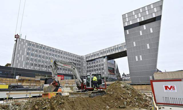 Auch bei der Großbaustelle am Westbahnhof, wo eine neue Filiale von Ikea entstehen soll, könnte der Betrieb bald wieder aufgenommen werden.