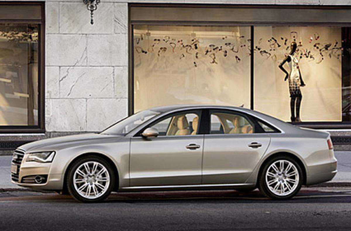 Mit dem A8 soll Audi seinem Markenslogan "Vorsprung durch Technik" mehr als nur gerecht werden. Seine Alu-Karosserie wiegt etwa 40 Prozent weniger als ein vergleichbarer Aufbau aus Stahl.