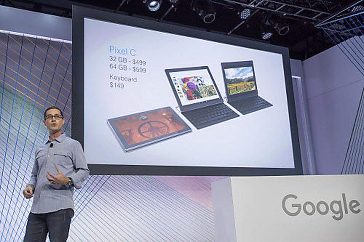 Laut Google soll das Tablet Ende des Jahres erhältlich sein. Den Preis gibt der Hersteller mit 499 Dollar für die 32-GB-Variante und 599 Dollar für die 64-GB-Ausführung an. Die Tastatur kostet 149 Dollar. Geplant ist, dass es alle sechs Wochen ein Update geben soll.