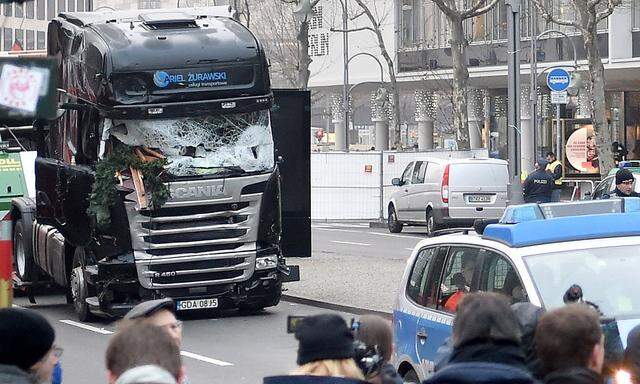 Mit dem Lkw wurde ein Anschlag auf einen Weihnachtsmarkt verübt