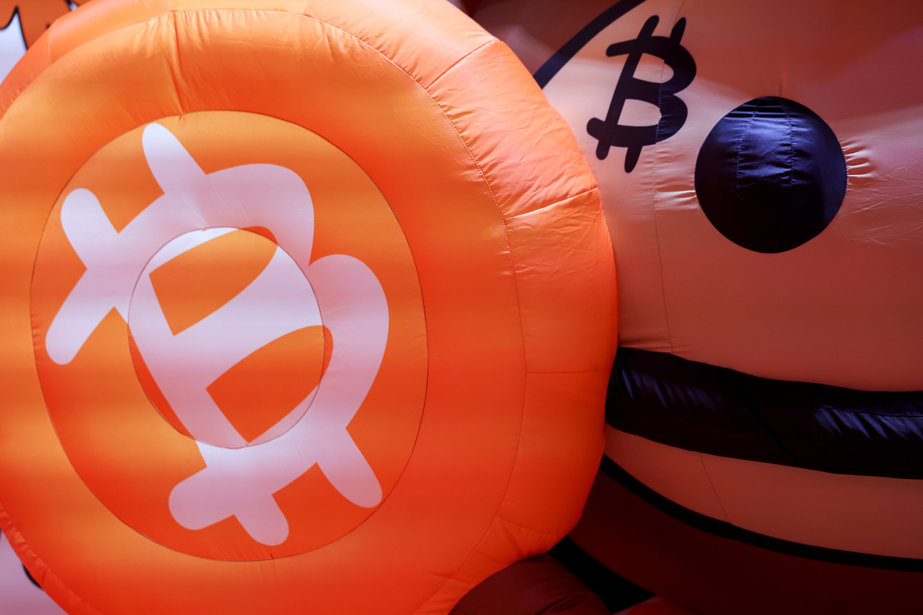 Bitcoin steigt das erste Mal seit Jänner wieder über 80.000 US-Dollar