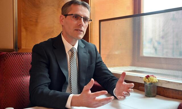 Die Zinswende könnte auch Green Bonds Rückenwind bringen, meint Ökonom Martin Hochstein.