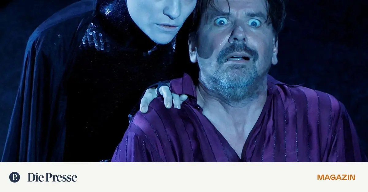 The Salzburg Crisis: Everyone remains a man