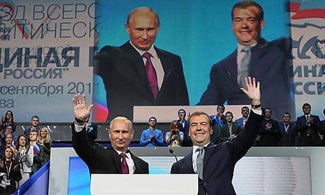 Vladimir Putin, Dmitry Medvedev