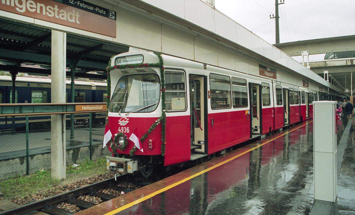 Statt der alten N1-Stadtbahngarnituren kamen in den 80er Jahren bereits auf der Stadtbahnstrecke neue E6 (Triebwagen) und c6 (Beiwagen) zum Einsatz. Die Type E6 wurde von Lohner gebaut, die Motoren kamen von Rotax. 