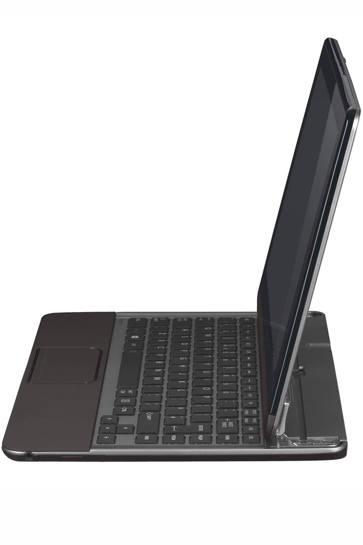 Das Satellite U920t will Tablet und Laptop vereinen und lässt den Touchscreen auf die Tastatur klappen. Dabei wird ein ungewöhnlicher Scharniermechanismus genutzt, der im Laptop-Modus regelrecht offen klafft. Mit 12,5 Zoll und 1366 x 768 Bildpunkten ist das Satellite U920t aber mehr als Laptop denn als Tablet positioniert. Auf den Markt kommen soll es voraussichtlich im vierten Quartal, zu Preisen äußerte sich der Hersteller nicht.