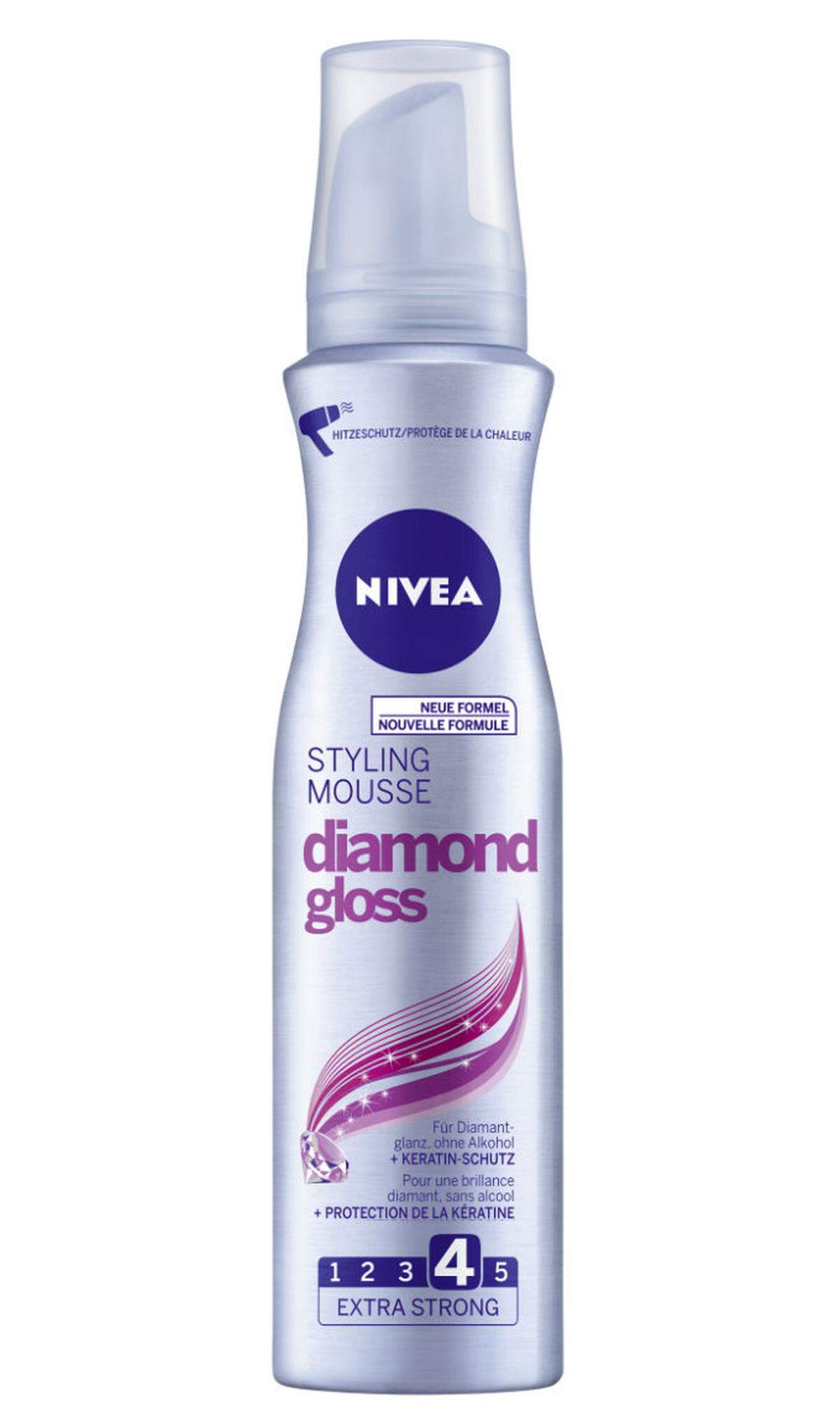 Nach dem Flechten der Zöpfe könnte das Diamond Gloss Styling Mousse von Nivea auf die restlichen Haare aufgetragen werden, um fliegende im Zaum zu halten, 4,95 Euro. 